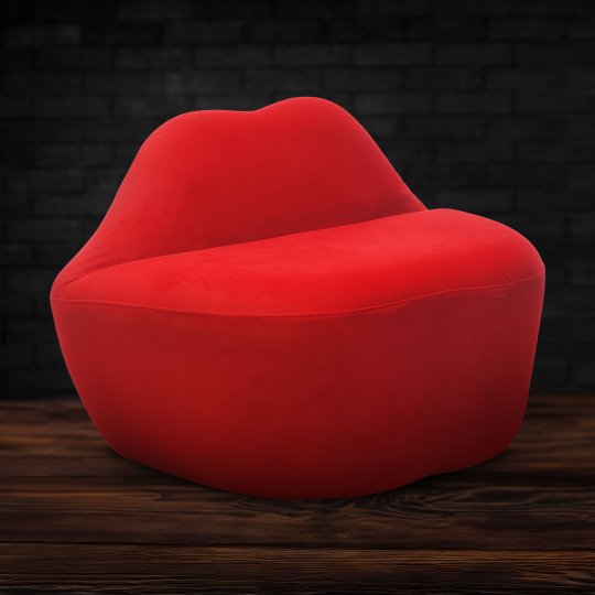Lips Loveseat XR BRANDS