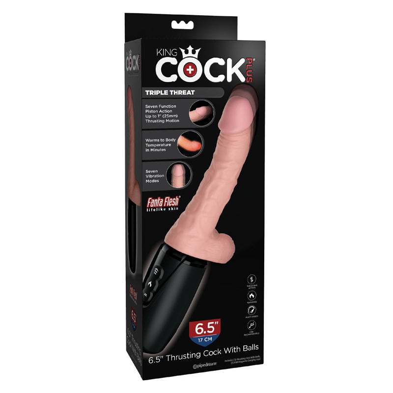 King Cock Plus empujando la polla con bolas